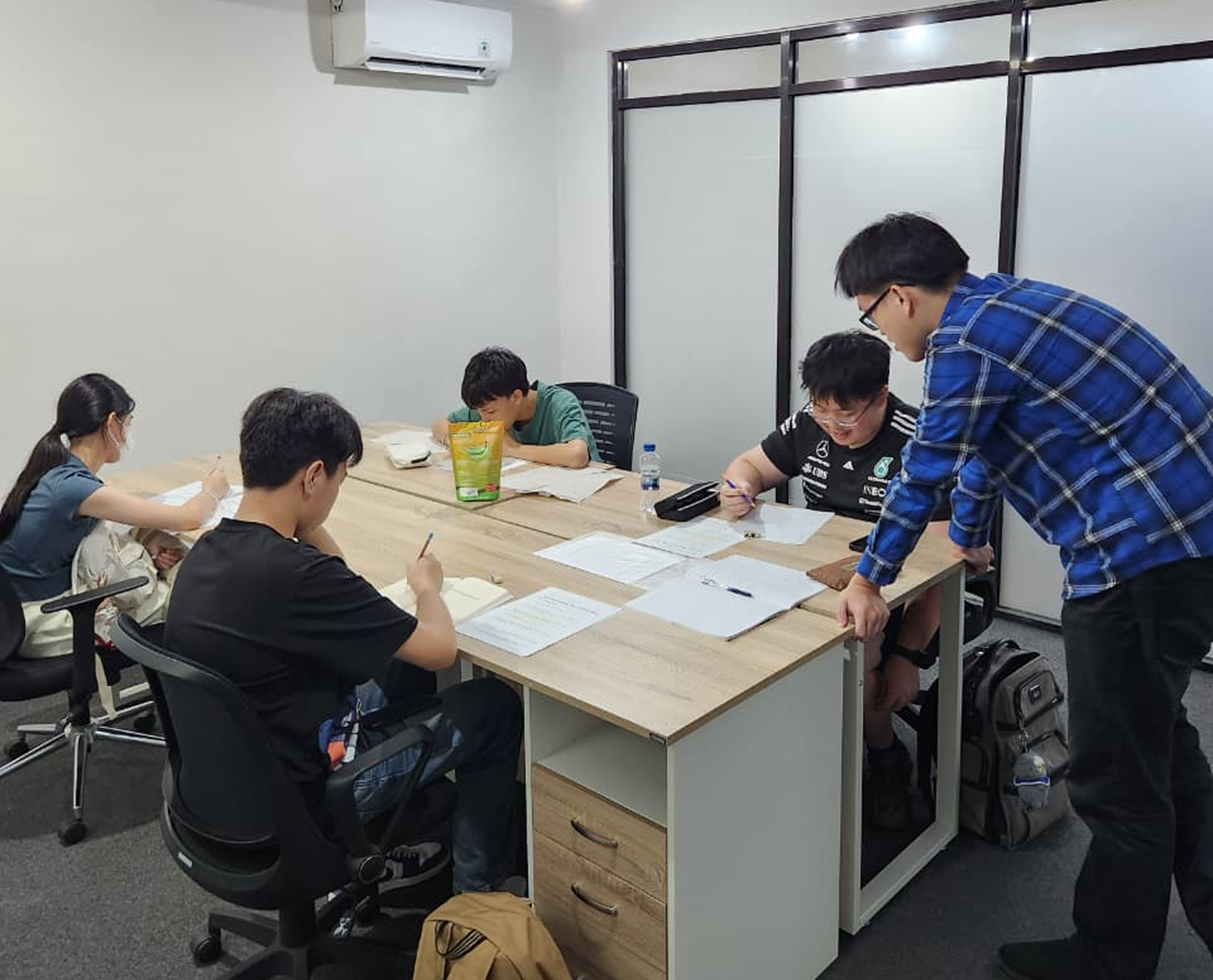 Students studying at Star Generation
